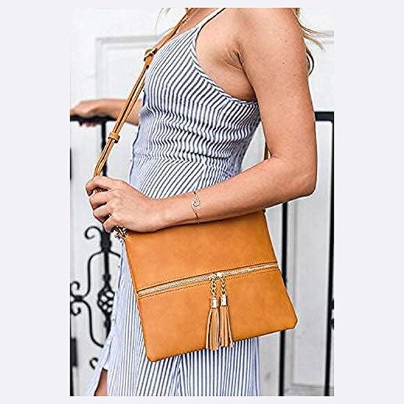 Lightweight Medium Crossbody Bag Shoulder Bag with Tassel Black - Picture 6 of 6